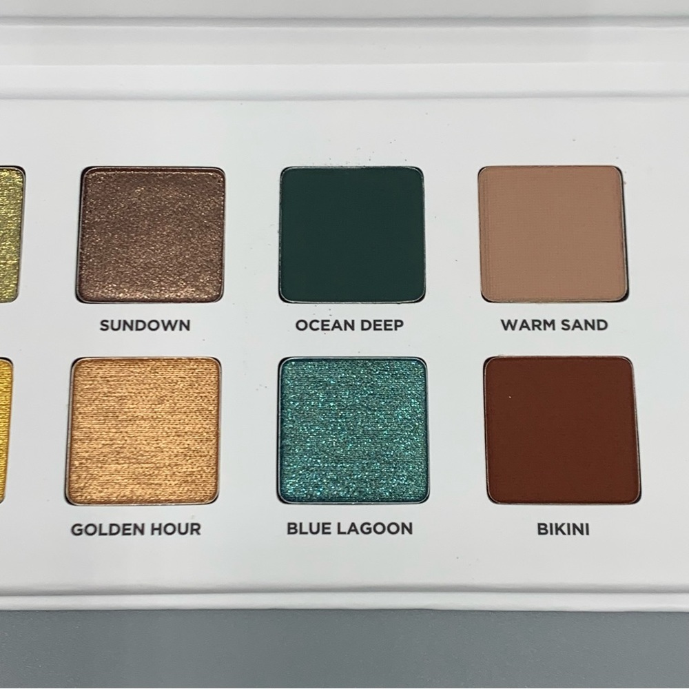 Iconic London Eyeshadow Palette - Picture 3 of 6